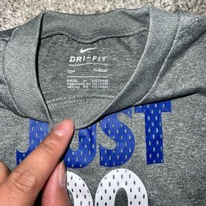 12M Like new Nike shorts set smoke/pet free